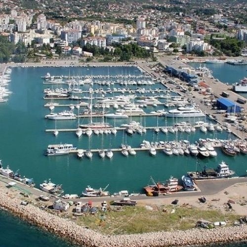 puerto montenegro